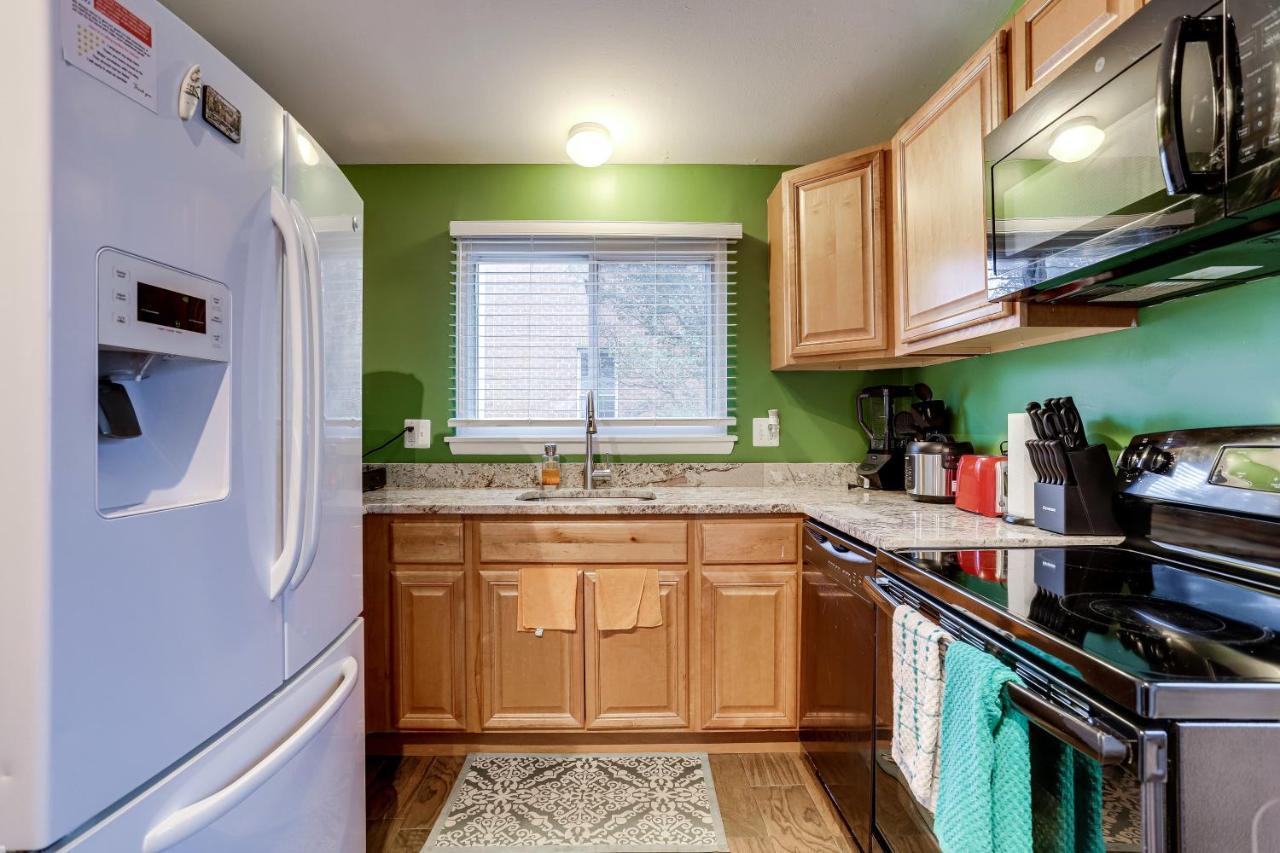 Escape To Our Cozy 3 Bed Rm 2 Bath Unit In Alexandria Va Villa Dış mekan fotoğraf